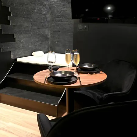 Διαμέρισμα Batroom Batman Balneo & Salle Cinema
